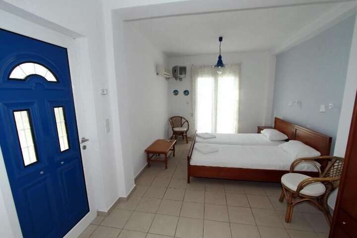 Room 13 of 67