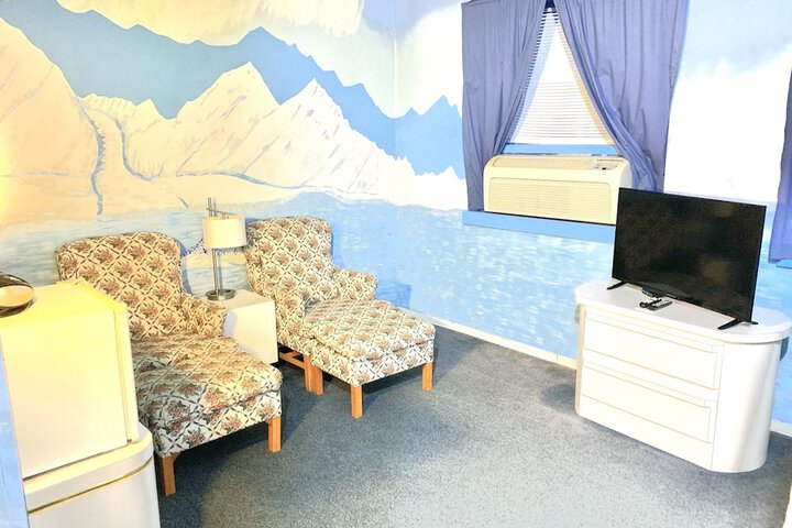 Room 48 of 293
