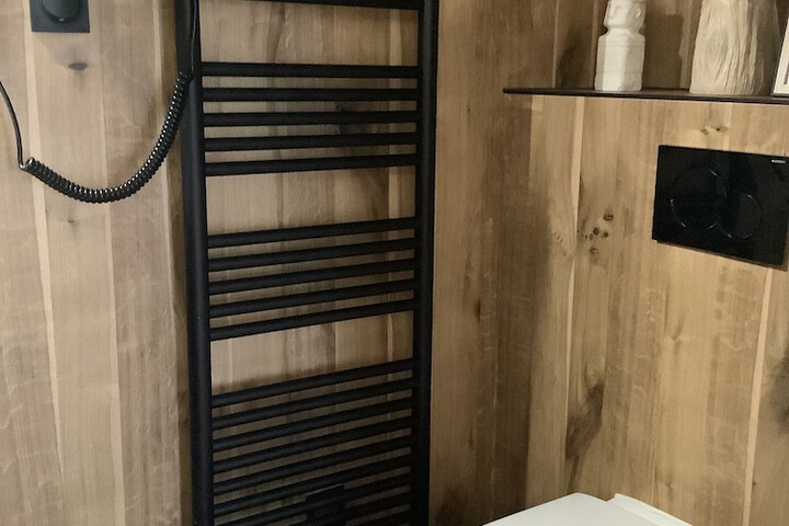 Room 14 of 33