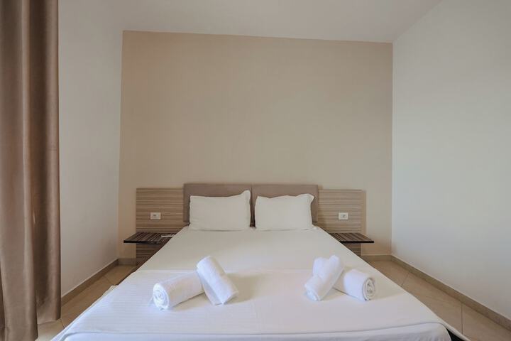 Room 73 of 152