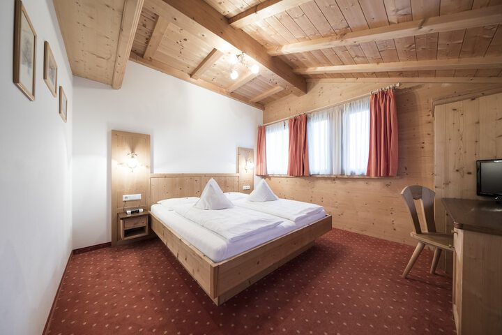 Room 3 of 29