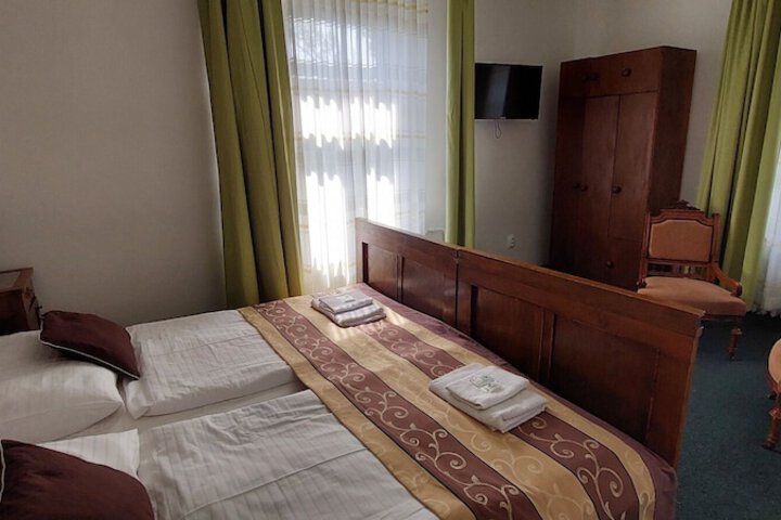 Room 12 of 55