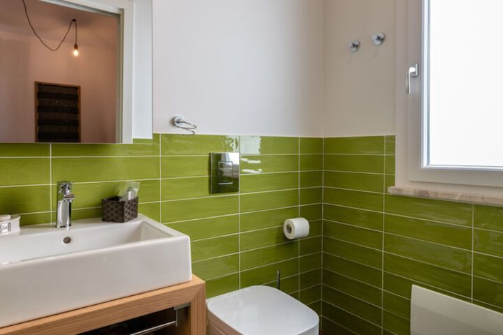 Room 32 of 52