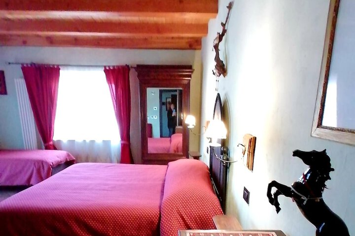Room 21 of 110