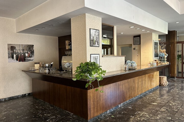 Hotel Interior 9 of 52