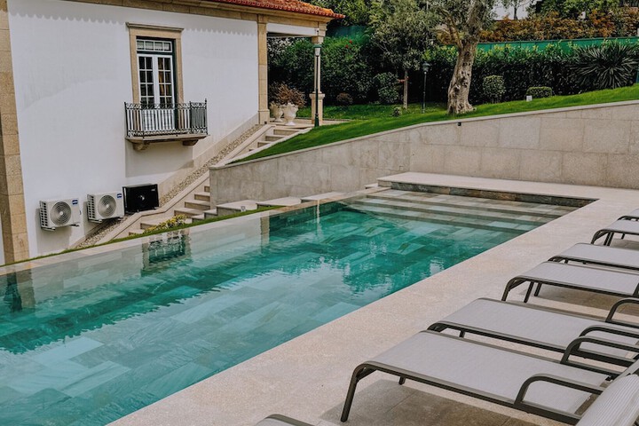 Pool 58 of 103