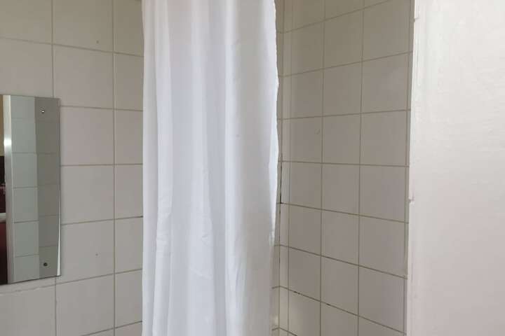 Room 8 of 19