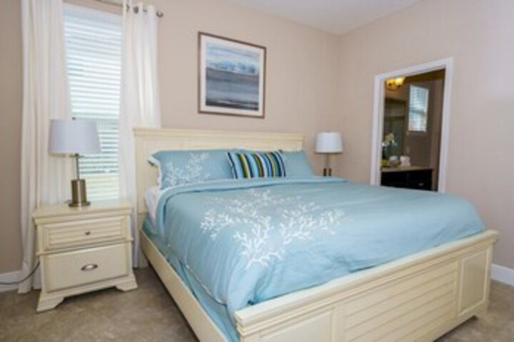 Room 8 of 24