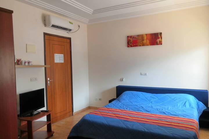 Room 10 of 43
