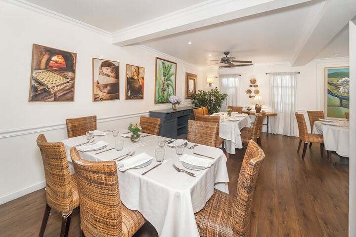 Dining 88 of 161