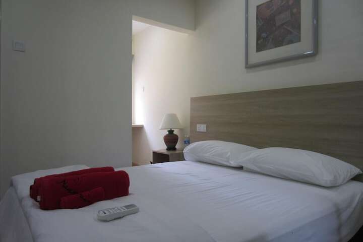 Room 16 of 52