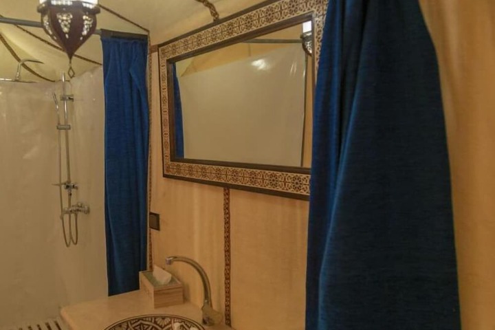 Room 42 of 79