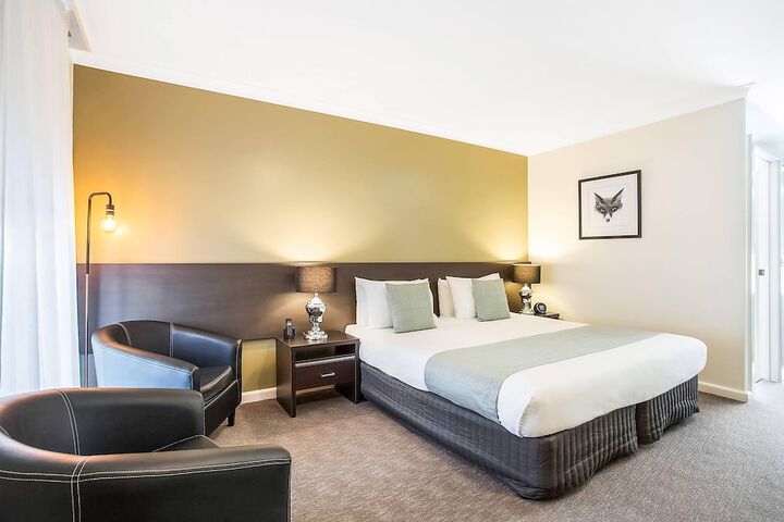 Room 9 of 21