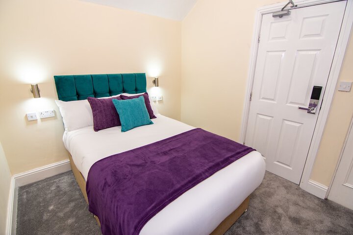 Room 34 of 78
