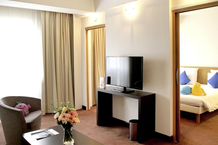Room 25 of 67