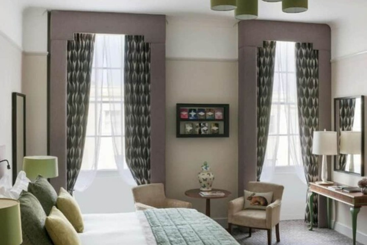 Room 22 of 65