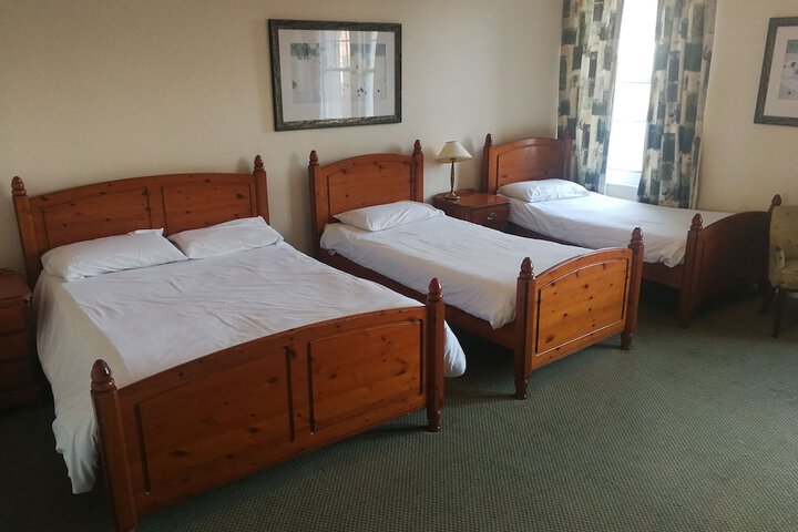 Room 9 of 36