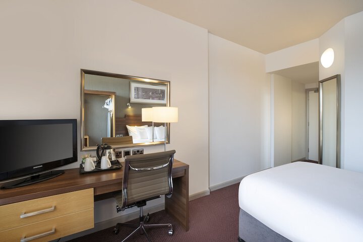 Room 11 of 44