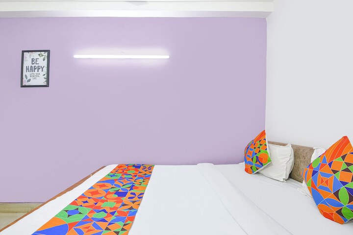 Room 18 of 29