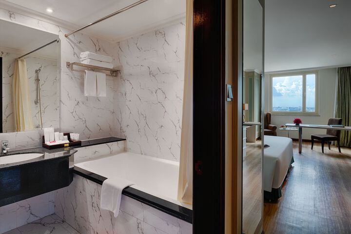Room 27 of 180