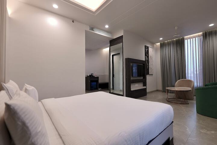Room 13 of 67