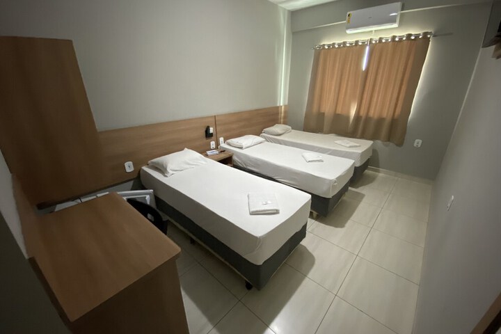 Room 7 of 34