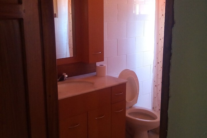 Room 32 of 46