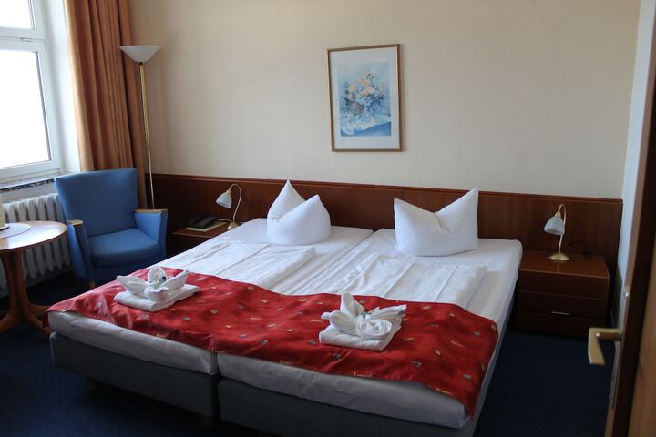Room 6 of 29