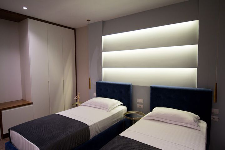 Room 18 of 34