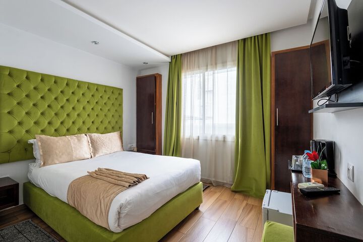 Room 44 of 85