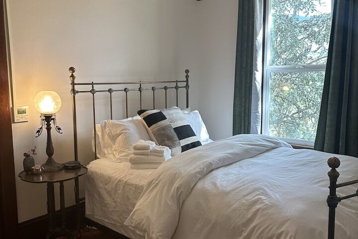 Room 20 of 49