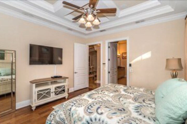 Room 9 of 40