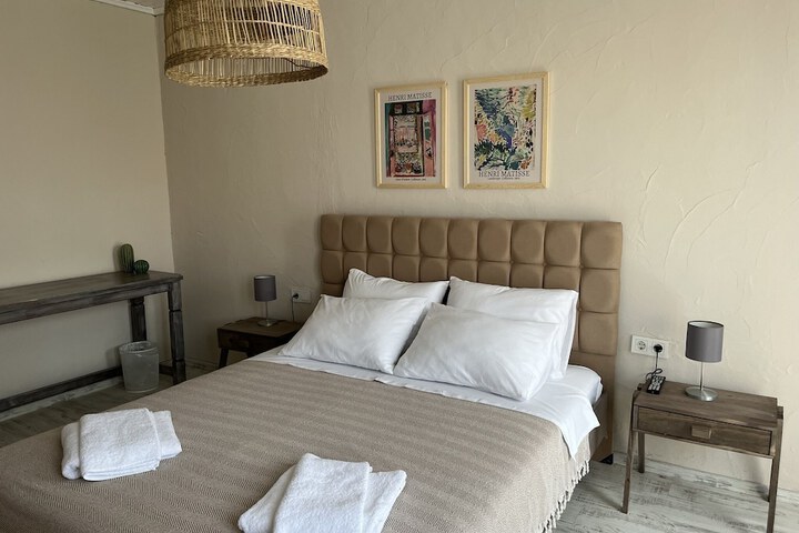Room 5 of 22