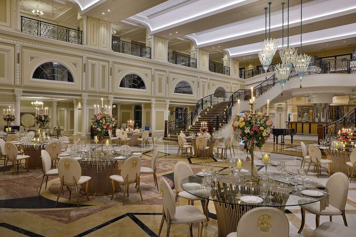 Dining 75 of 128