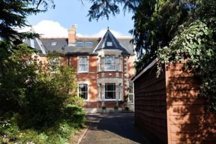 Mountlands Lodge