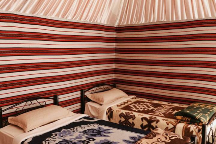 Room 17 of 72