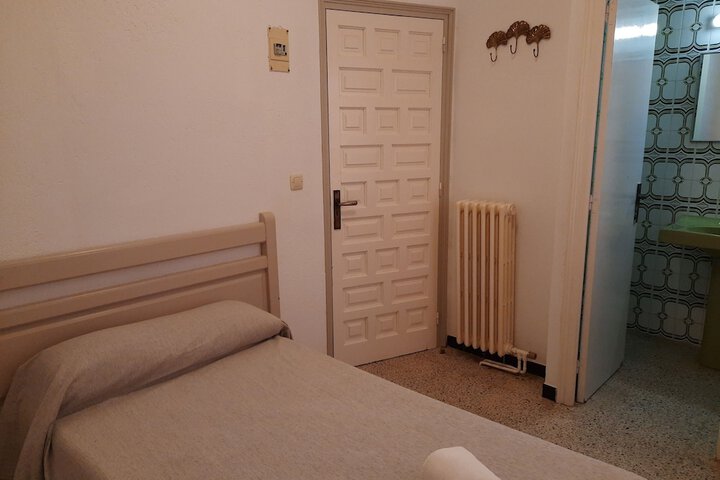 Room 25 of 61