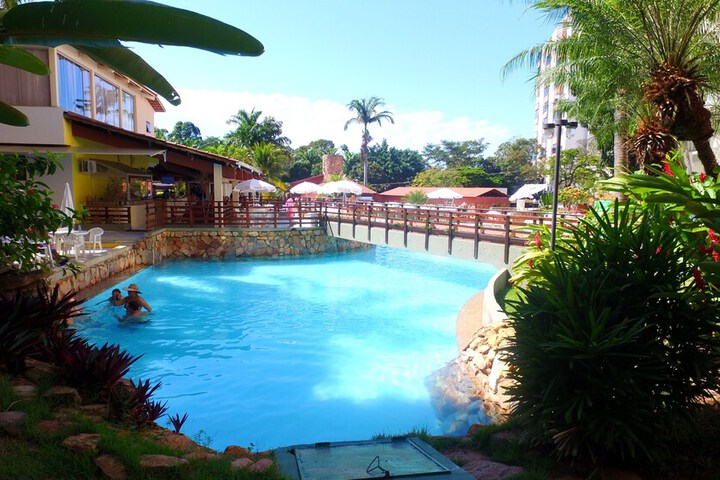 Pool 9 of 15