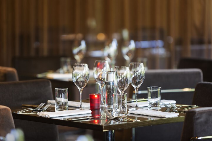 Dining 56 of 122
