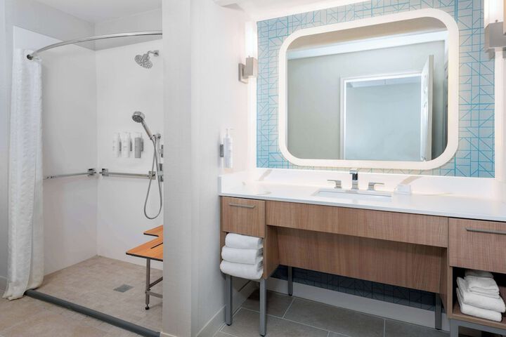 Bathroom shower