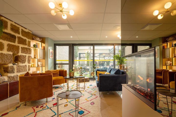 Lobby Entry