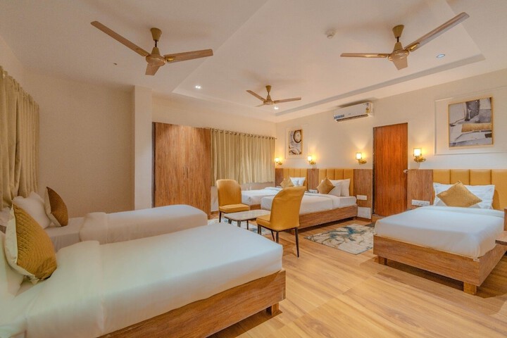 Room 21 of 35