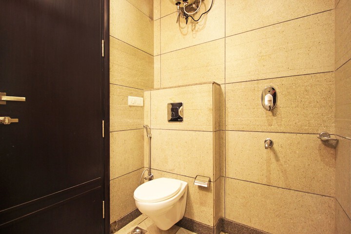 Room 18 of 20