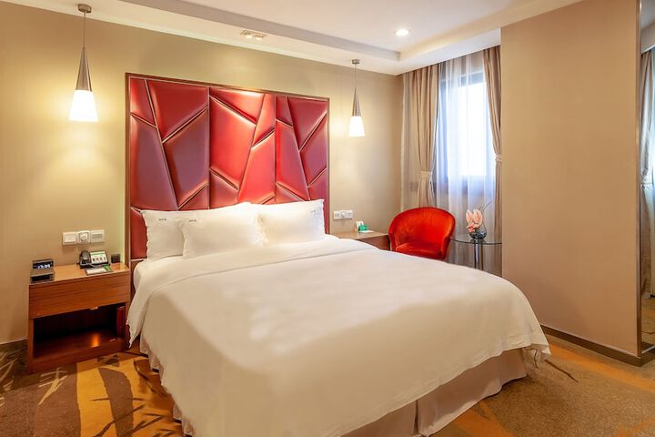 Room 46 of 127