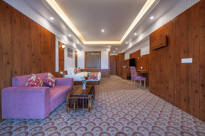 Room 16 of 51