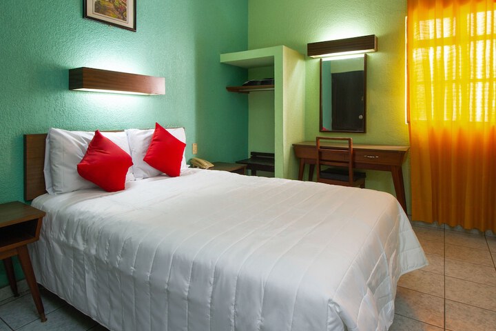 Room 20 of 36