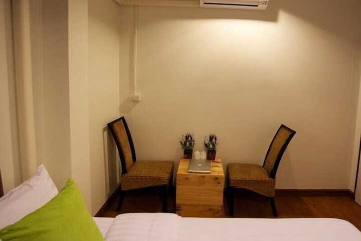 Room 6 of 20