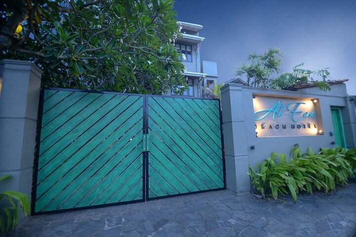 Hotel 54 of 77