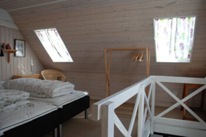 Room 14 of 16