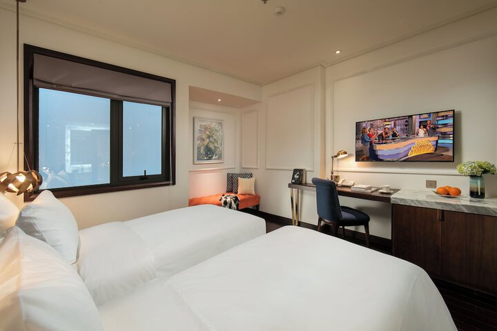 Room 45 of 144